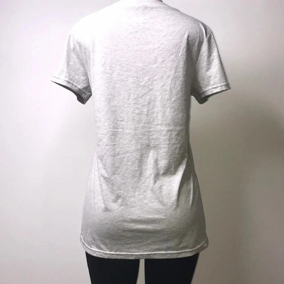 2x$18 West Loop Size XL Women’s Fitted V-Neck Grey T-Shirt. New With Tags. - Picture 4 of 5